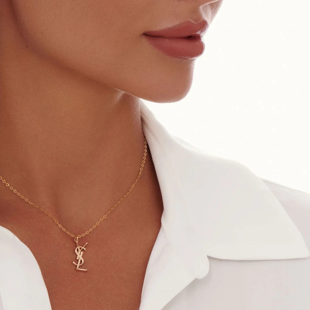 Stylish Gold Letter Necklace – Elegant Minimalist Design